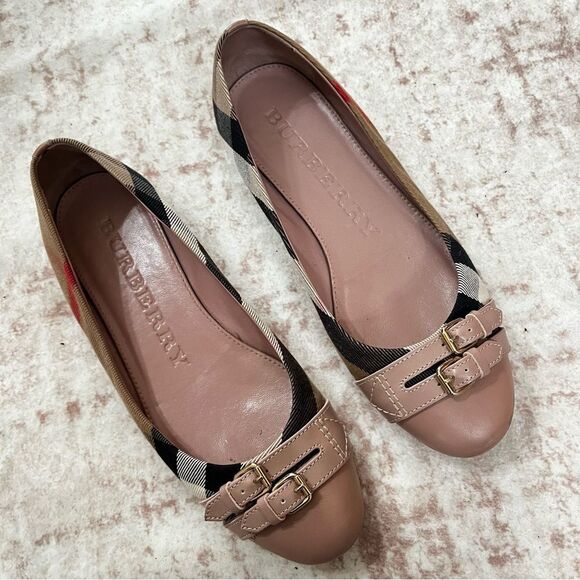BURBERRY Nova Check Belted Buckle Cap Toe Flats Sz. 37 - Picture 1 of 8